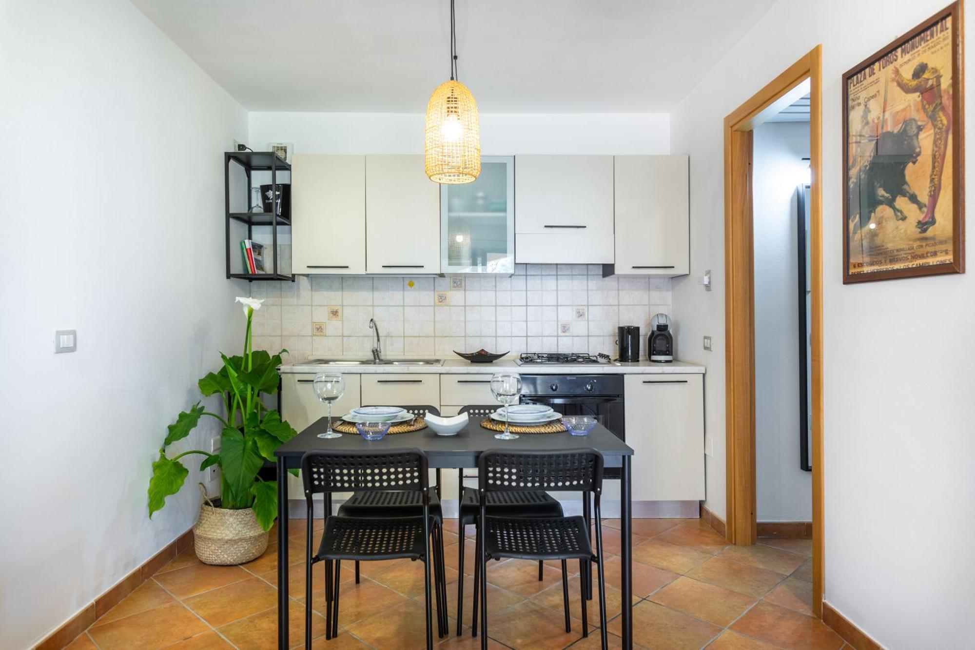 Aetos Home With Shared Swimming Pool - Porto Pino Hill Bagian luar foto