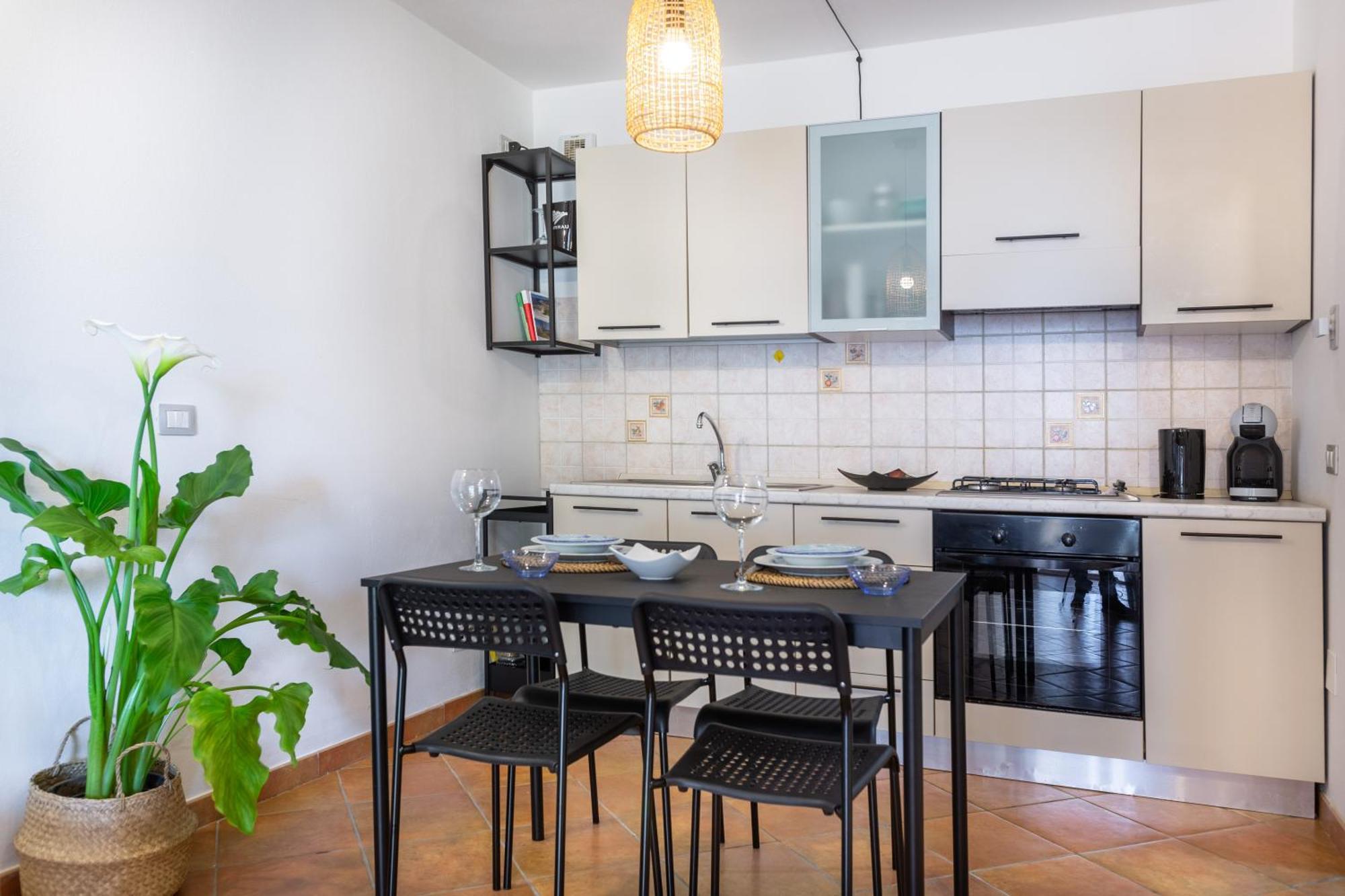 Aetos Home With Shared Swimming Pool - Porto Pino Hill Bagian luar foto